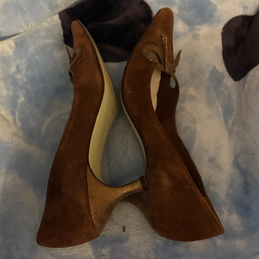 Cynthia Rowley Brown Flats with Bow Accent - Picture 4 of 4